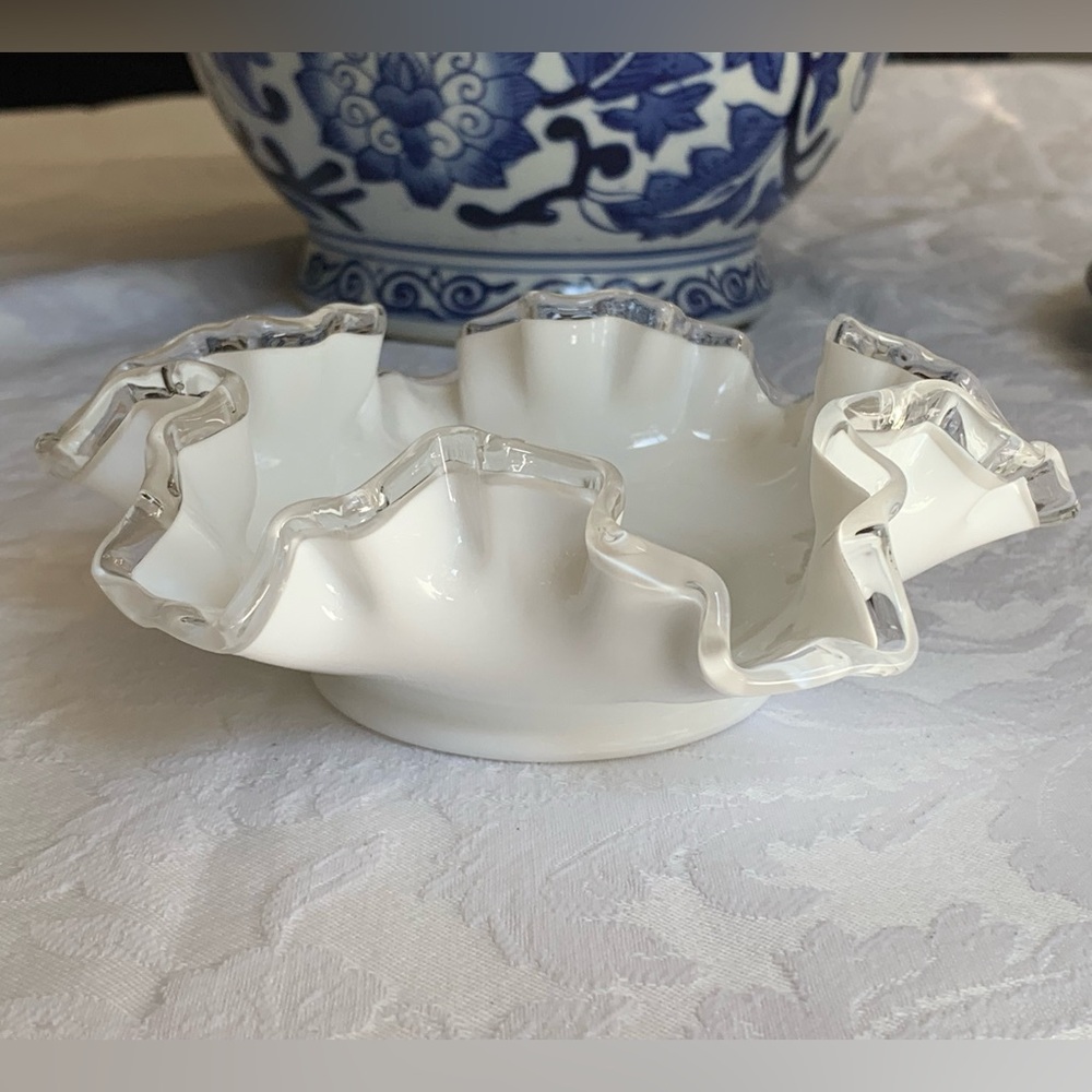 Fenton Vintage Ruffle Bowl